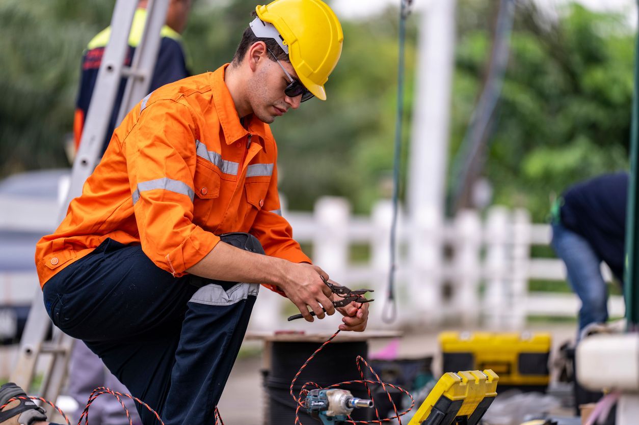 1級電気工事施工管理技士の合格率は？難易度や合格ライン・基準点も併せて解説！